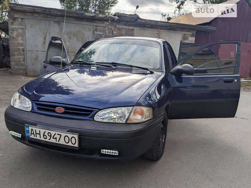 1998 kia avella