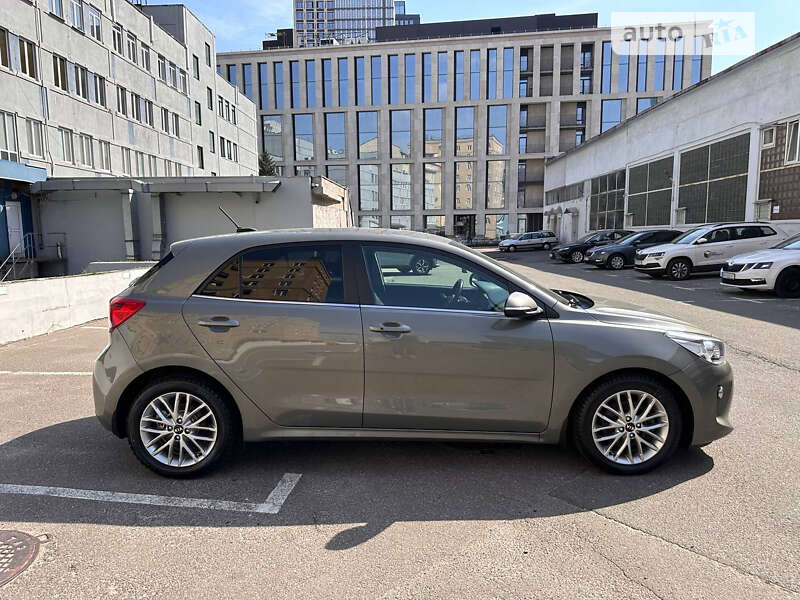 2017 kia rio