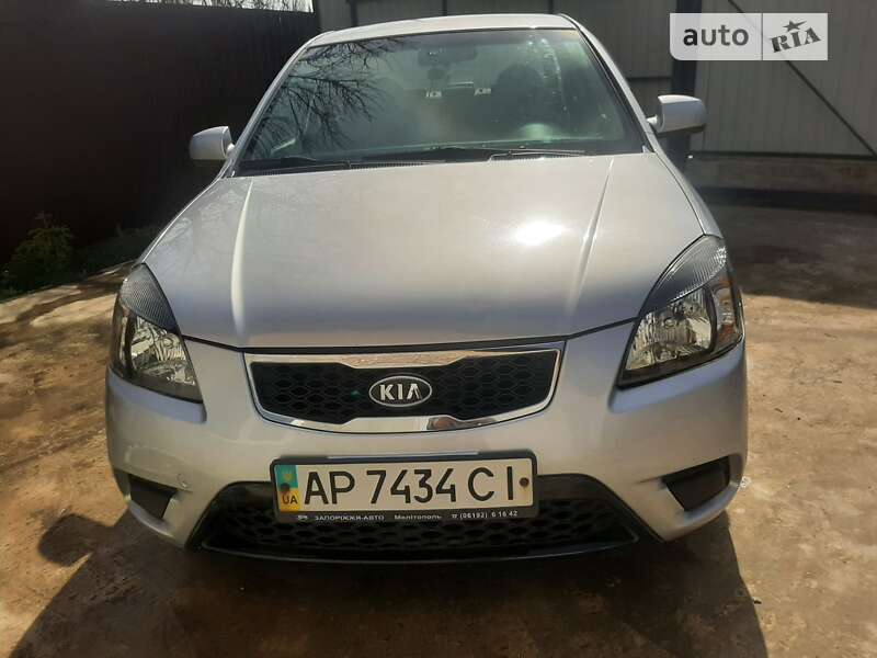 2011 kia rio