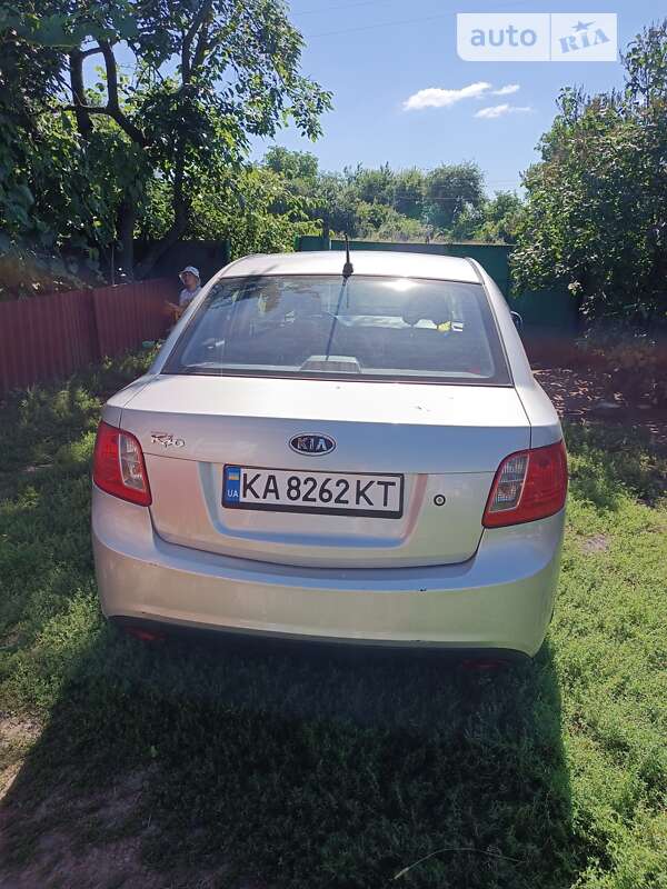 2011 kia rio