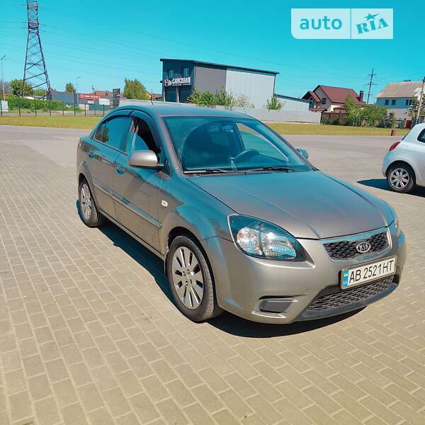 2011 kia rio