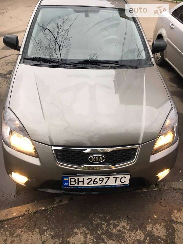 2011 kia rio