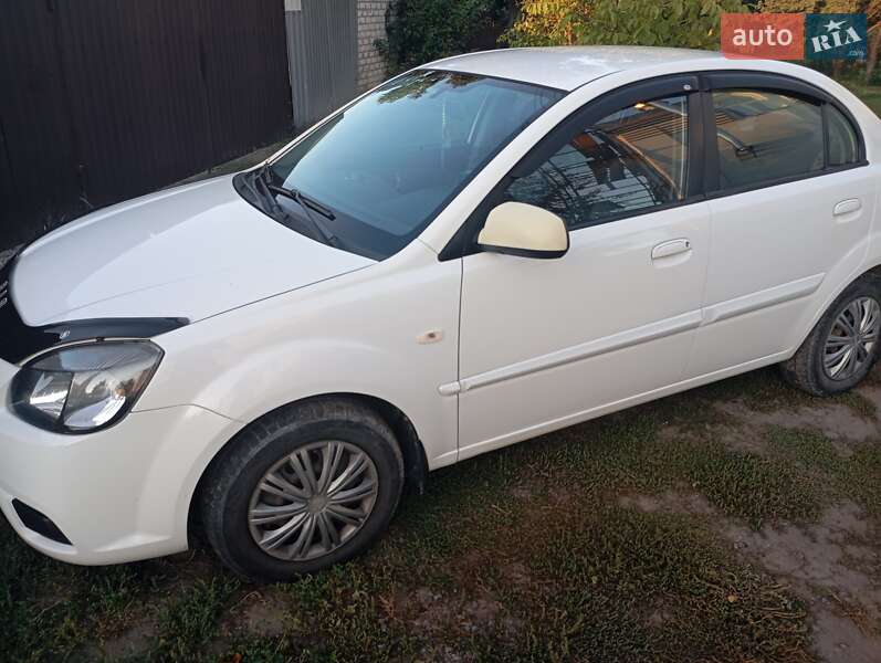 2011 kia rio