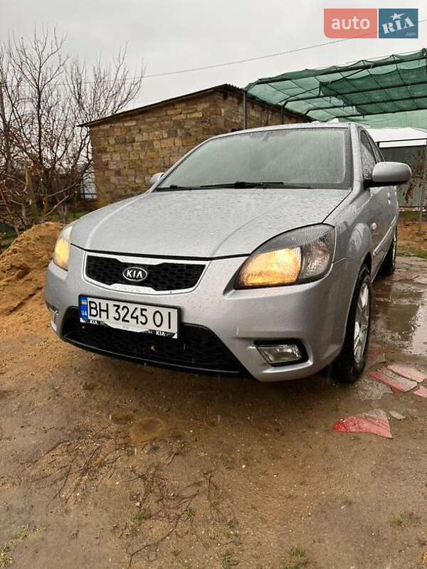 2011 kia rio