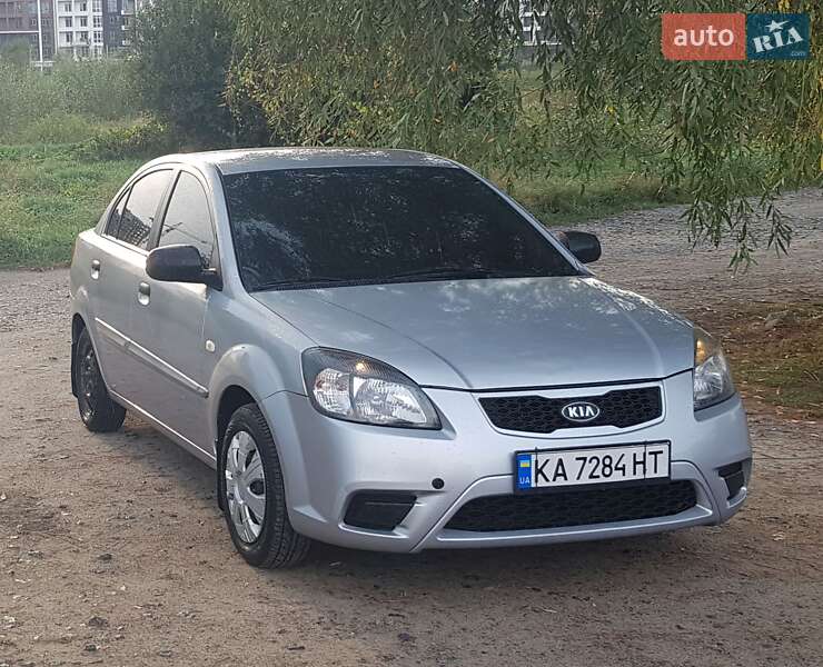 2011 kia rio