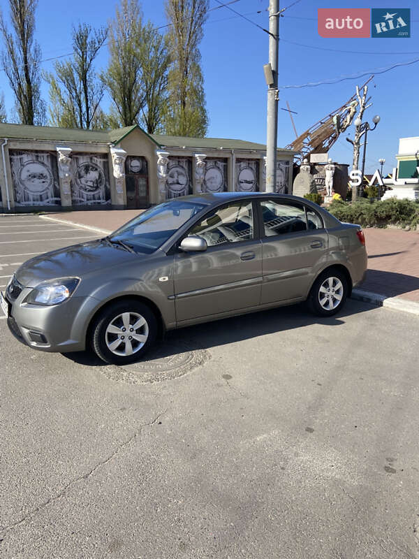 2011 kia rio