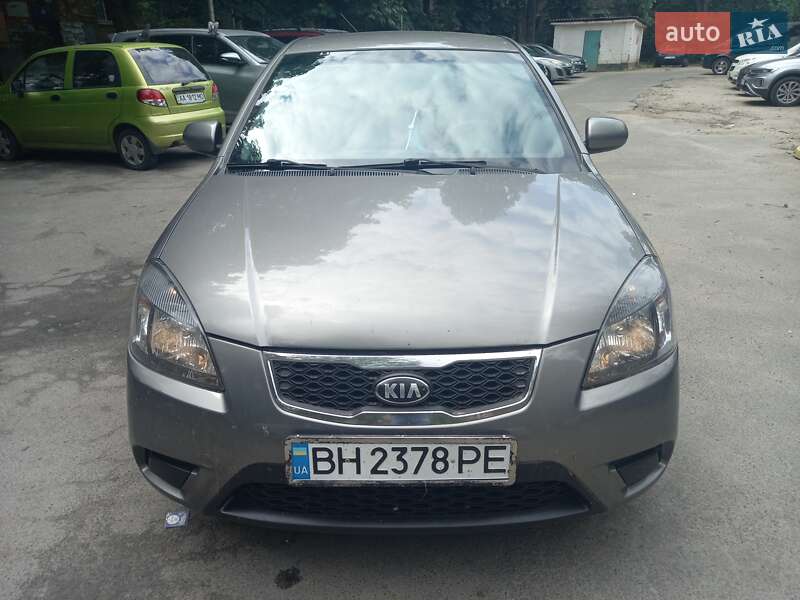 2010 kia rio