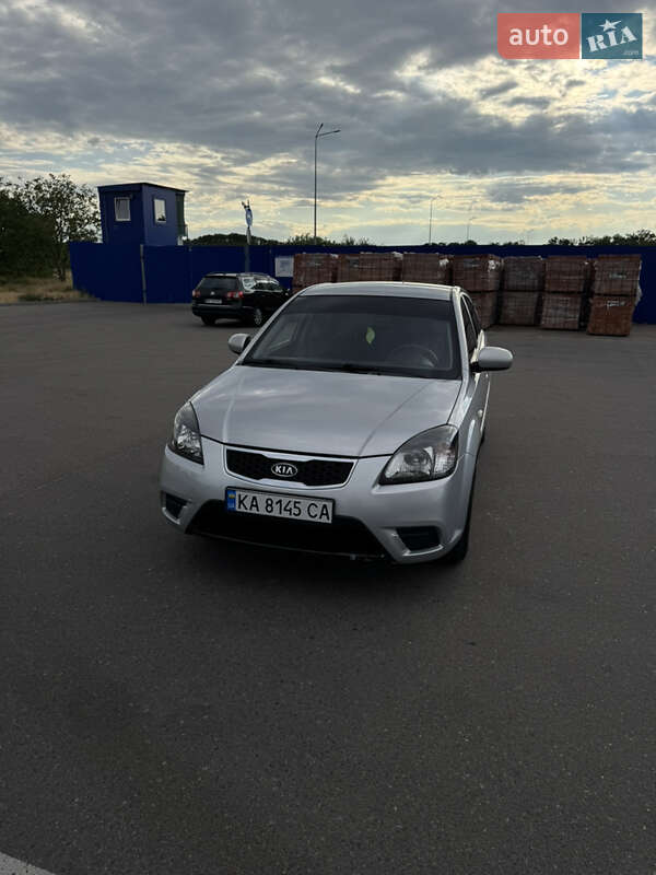 2011 kia rio