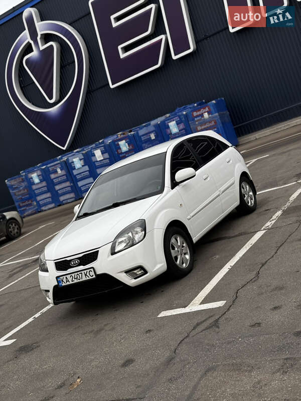 2011 kia rio