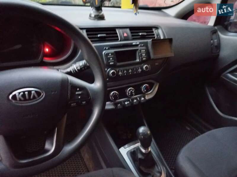 2011 kia rio
