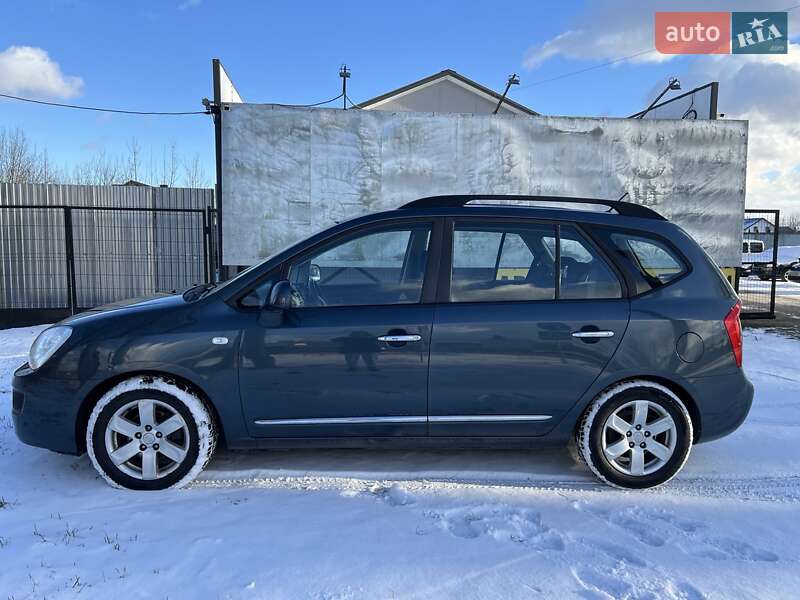 2009 kia carens