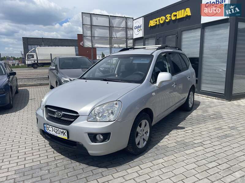 2009 kia carens