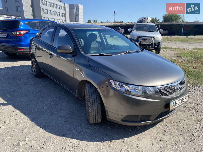 2012 kia cerato