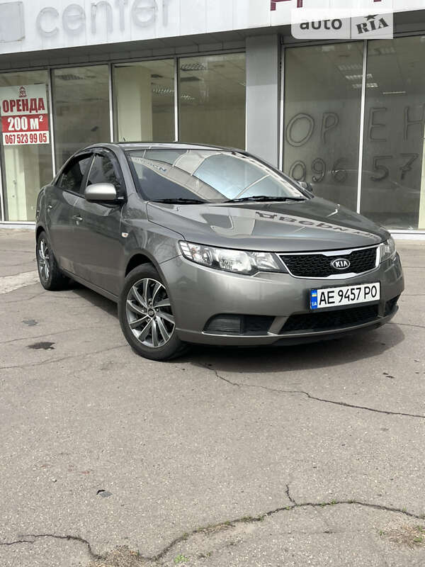 2012 kia cerato