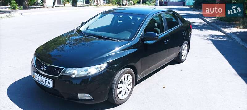 2011 kia cerato