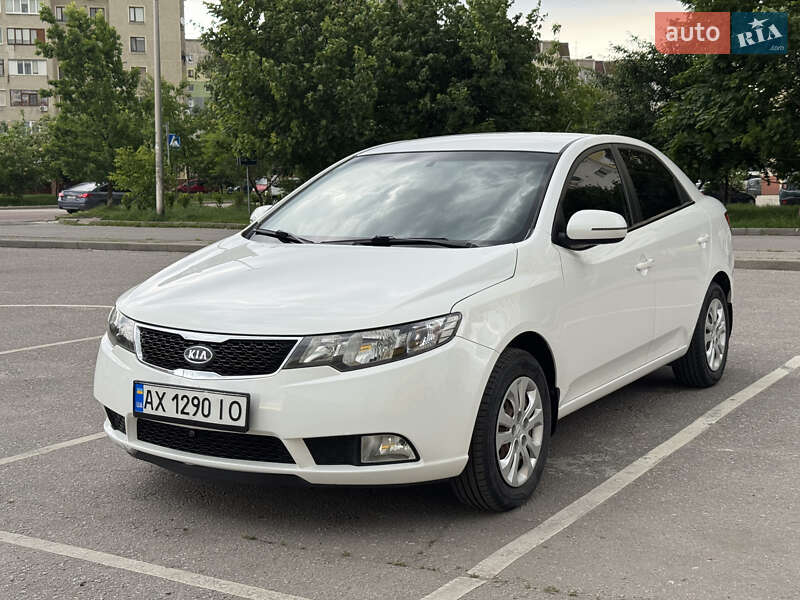 2011 kia cerato