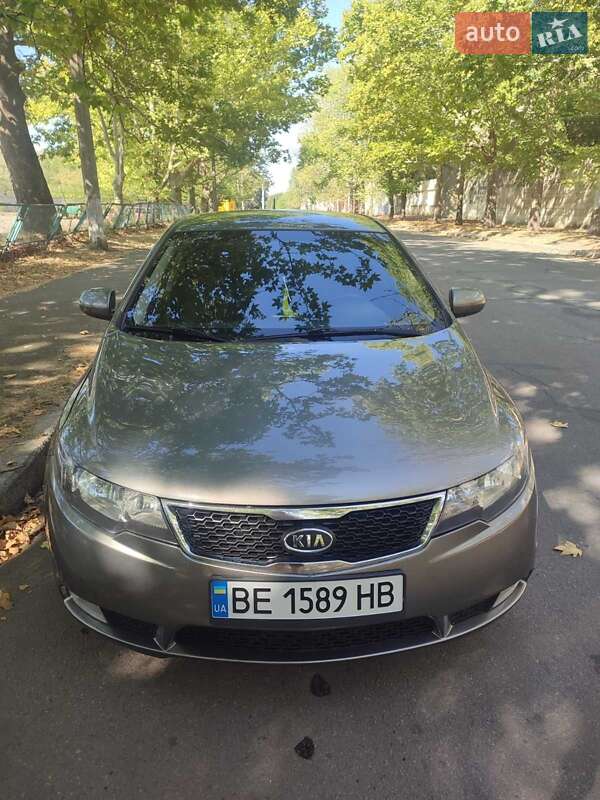 2011 kia cerato