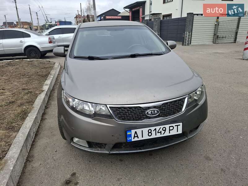 2011 kia cerato