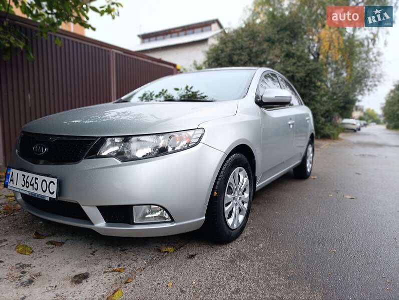 2012 kia cerato