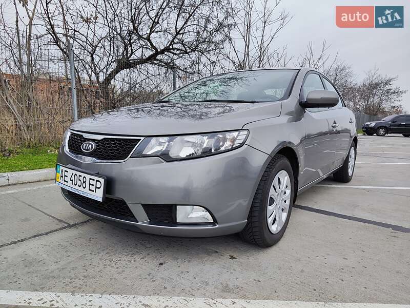 2012 kia cerato