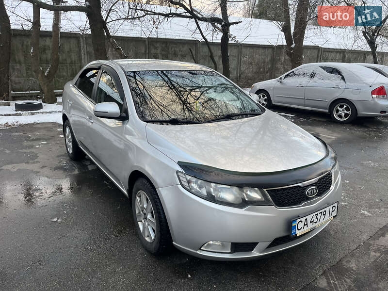 2012 kia cerato