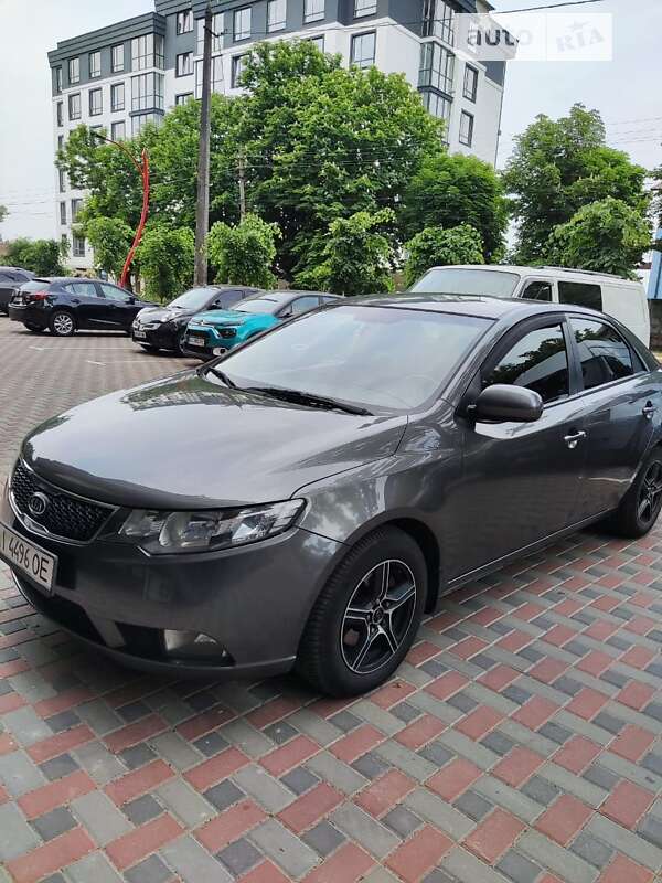 2012 kia cerato