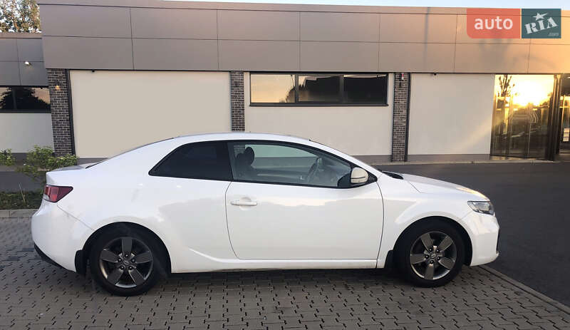 2012 kia cerato