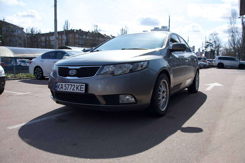 2012 kia cerato