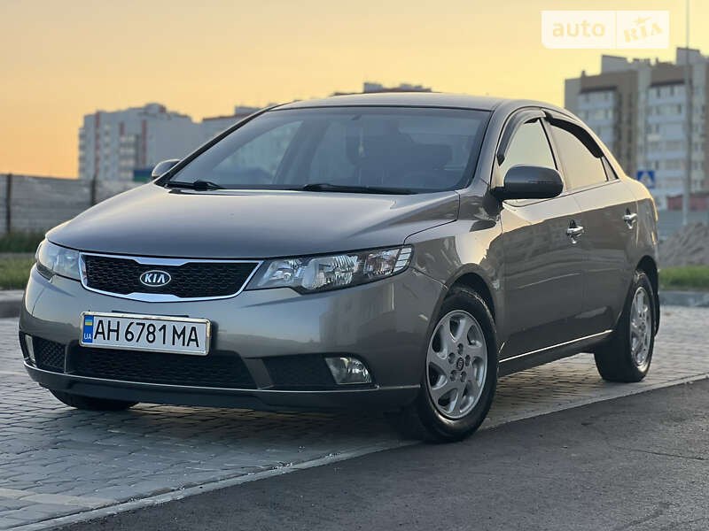 2011 kia cerato