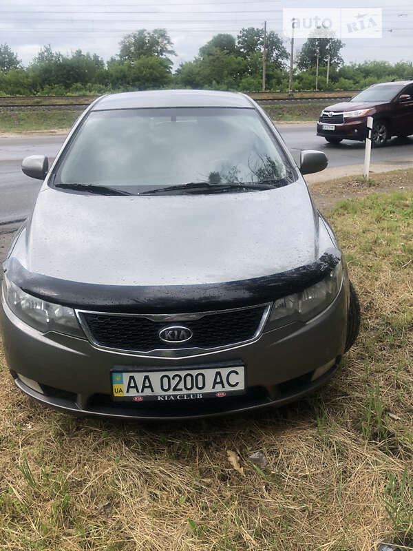 2011 kia cerato
