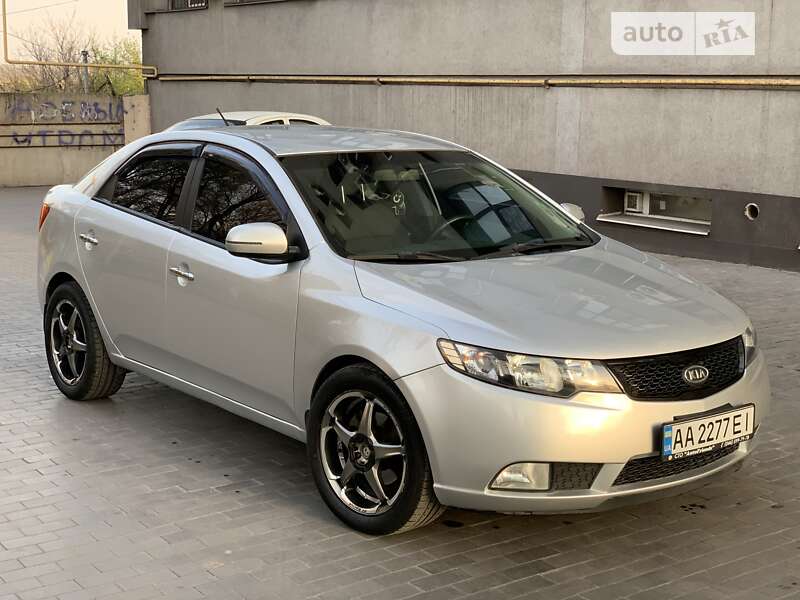 2012 kia cerato