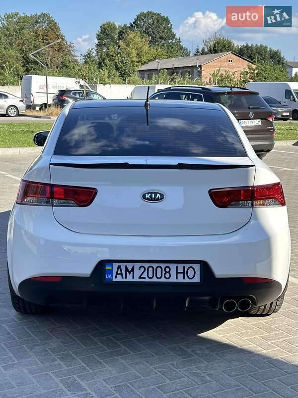 2010 kia cerato