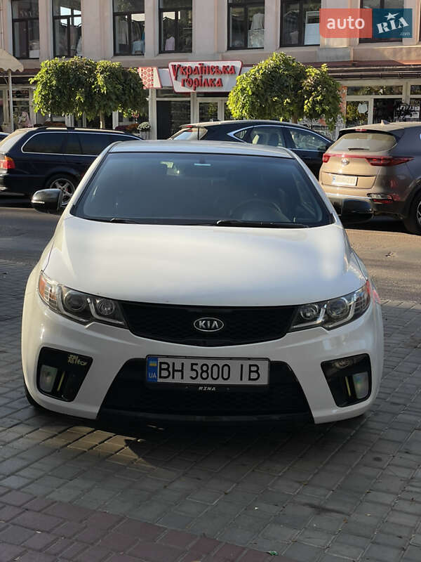 2011 kia cerato koup