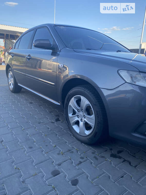 2008 kia magentis