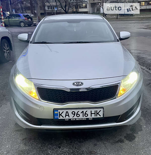 2010 kia k5