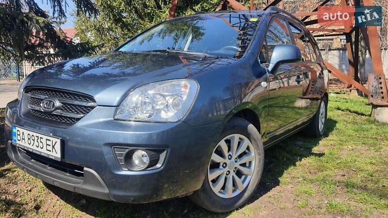 2009 kia carens
