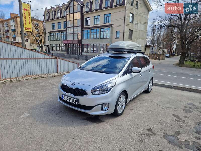 2013 kia carens