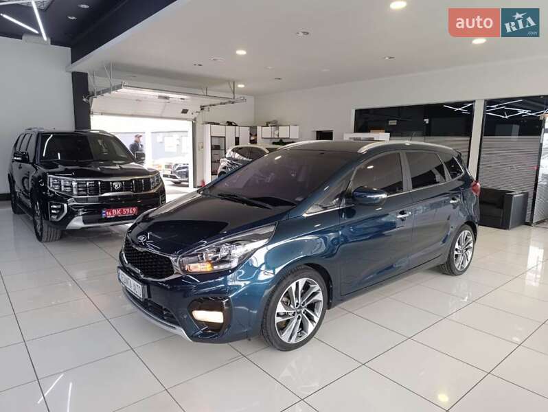 2016 kia carens