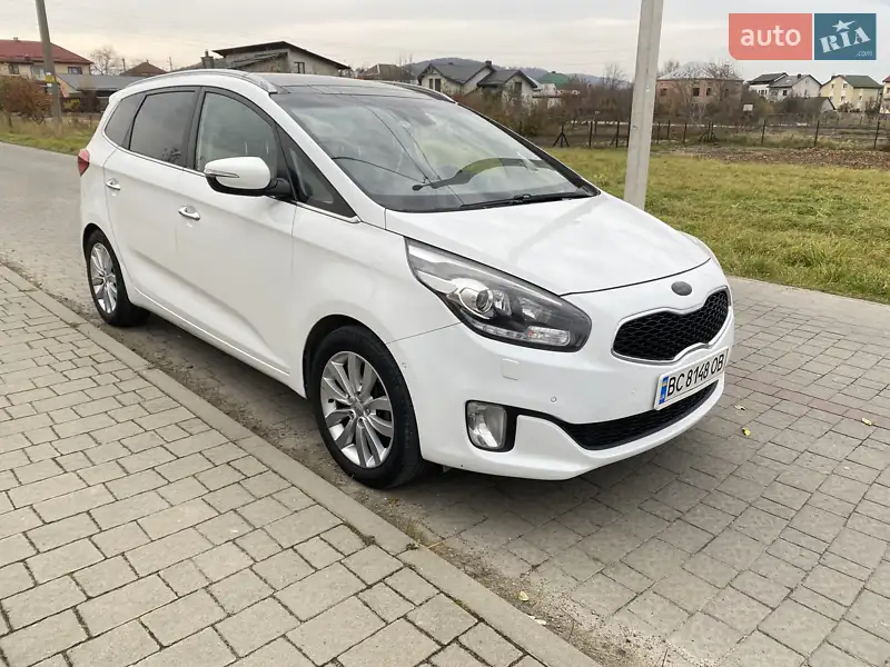 2013 kia carens