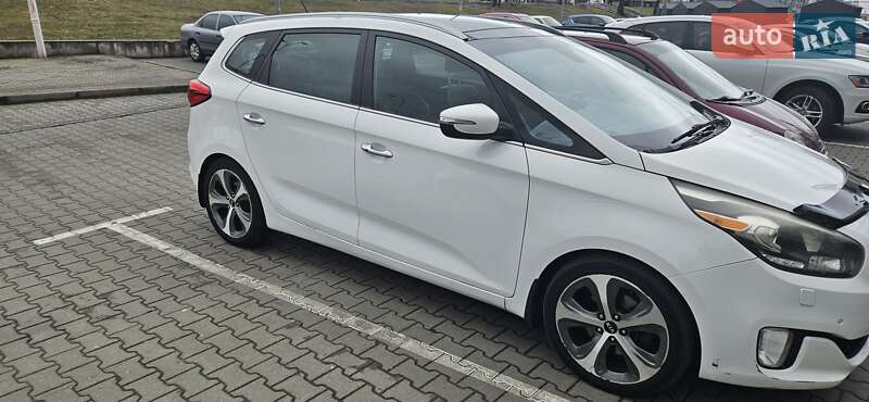 2014 kia rondo
