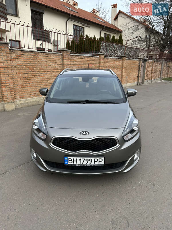 2015 kia rondo
