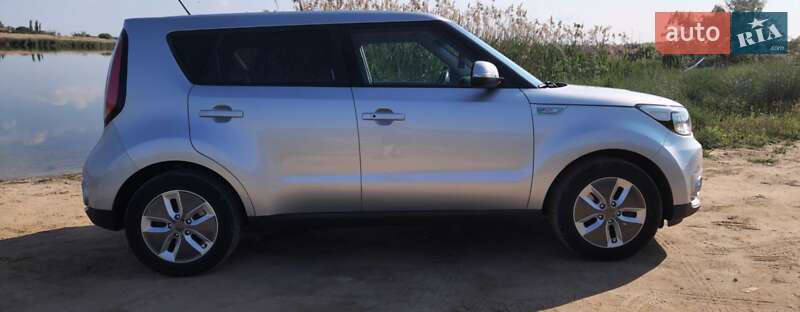2018 kia soul ev