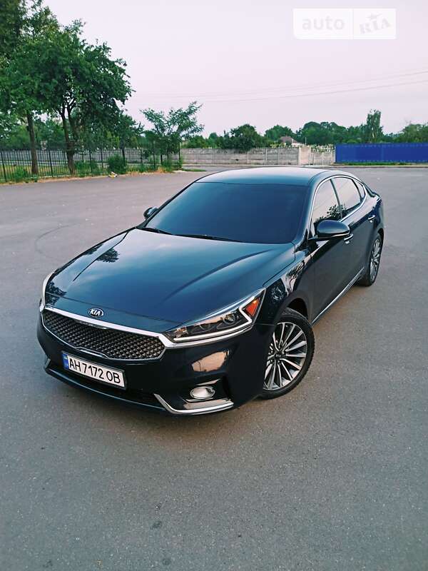 2017 kia cadenza