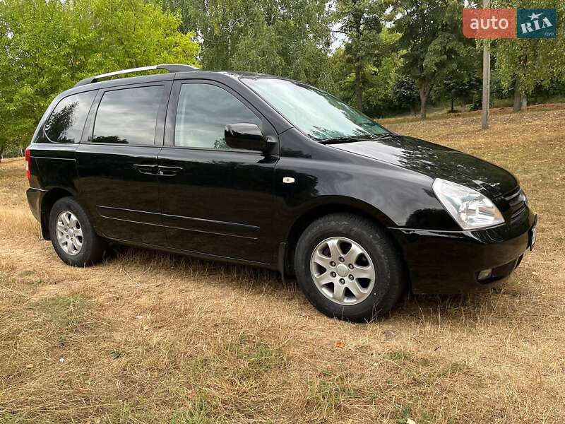 2008 kia carnival