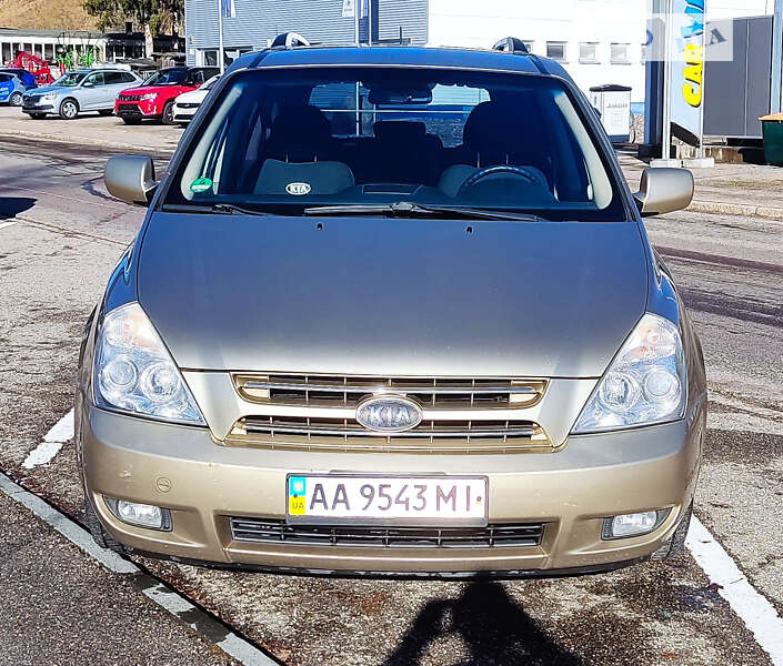 2008 kia carnival