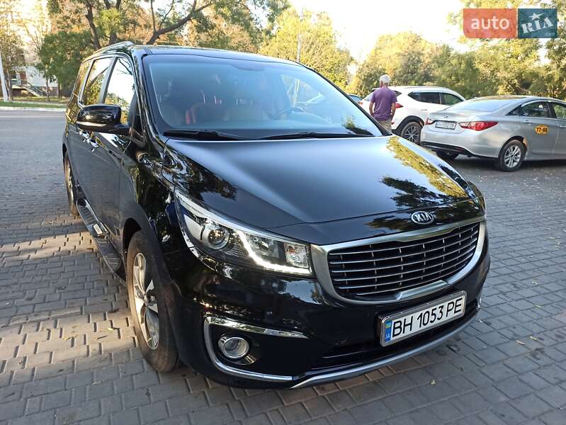 2017 kia carnival