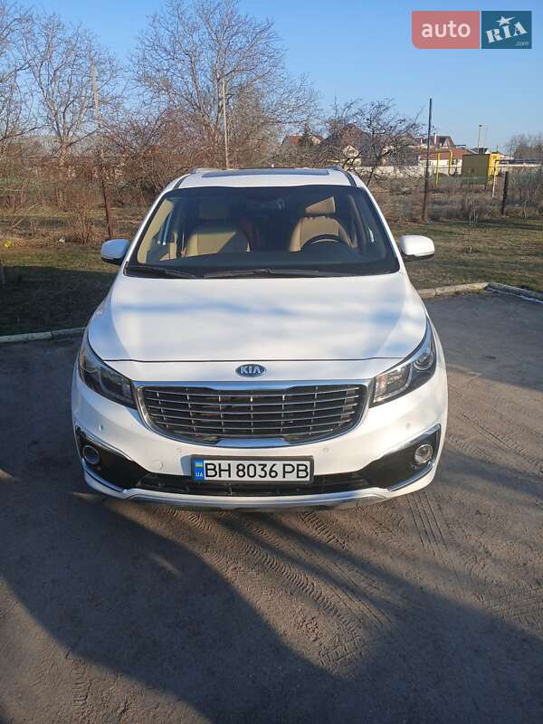 2017 kia carnival