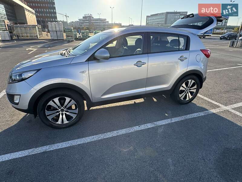 2012 kia sportage