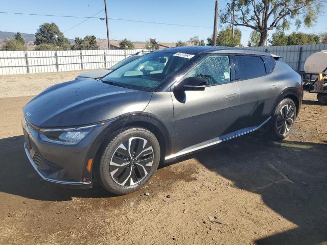 2023 KIA EV6