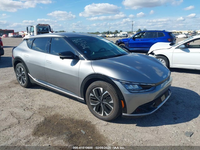 2023 kia ev6